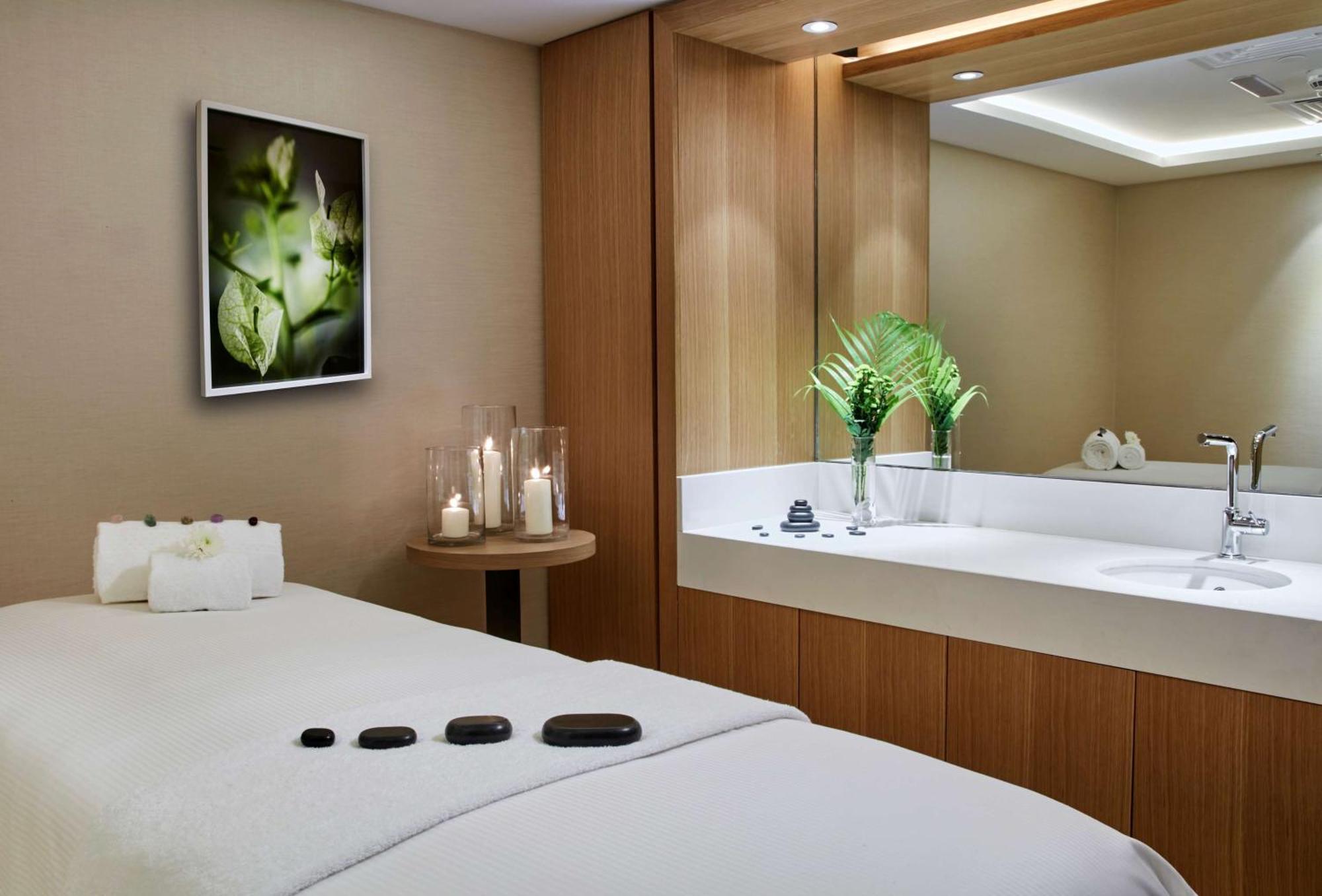 Hotel Hilton Garden Dubai, Mall Avenue Dubai