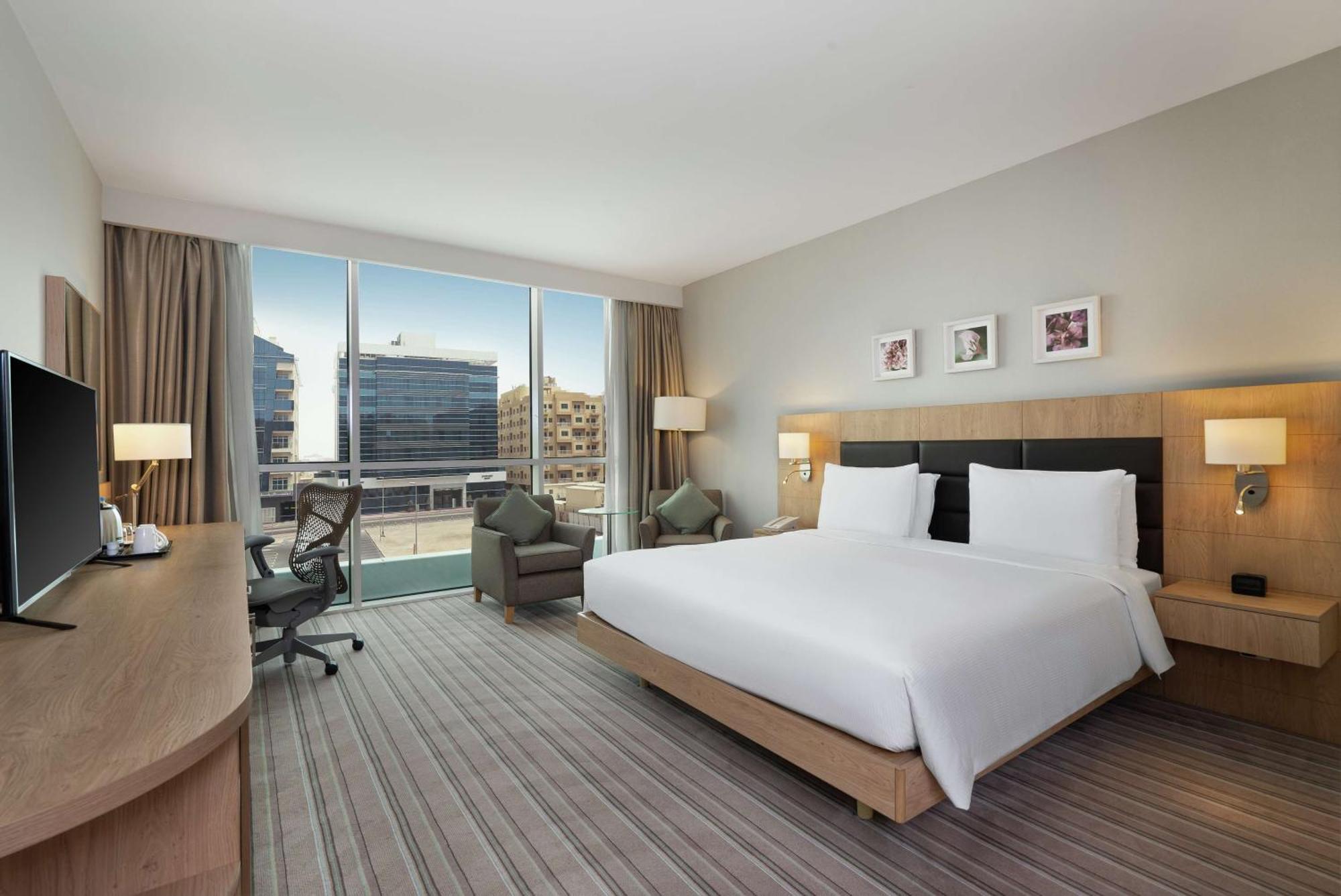 Hilton Garden Dubai, Mall Avenue 4* Dubai