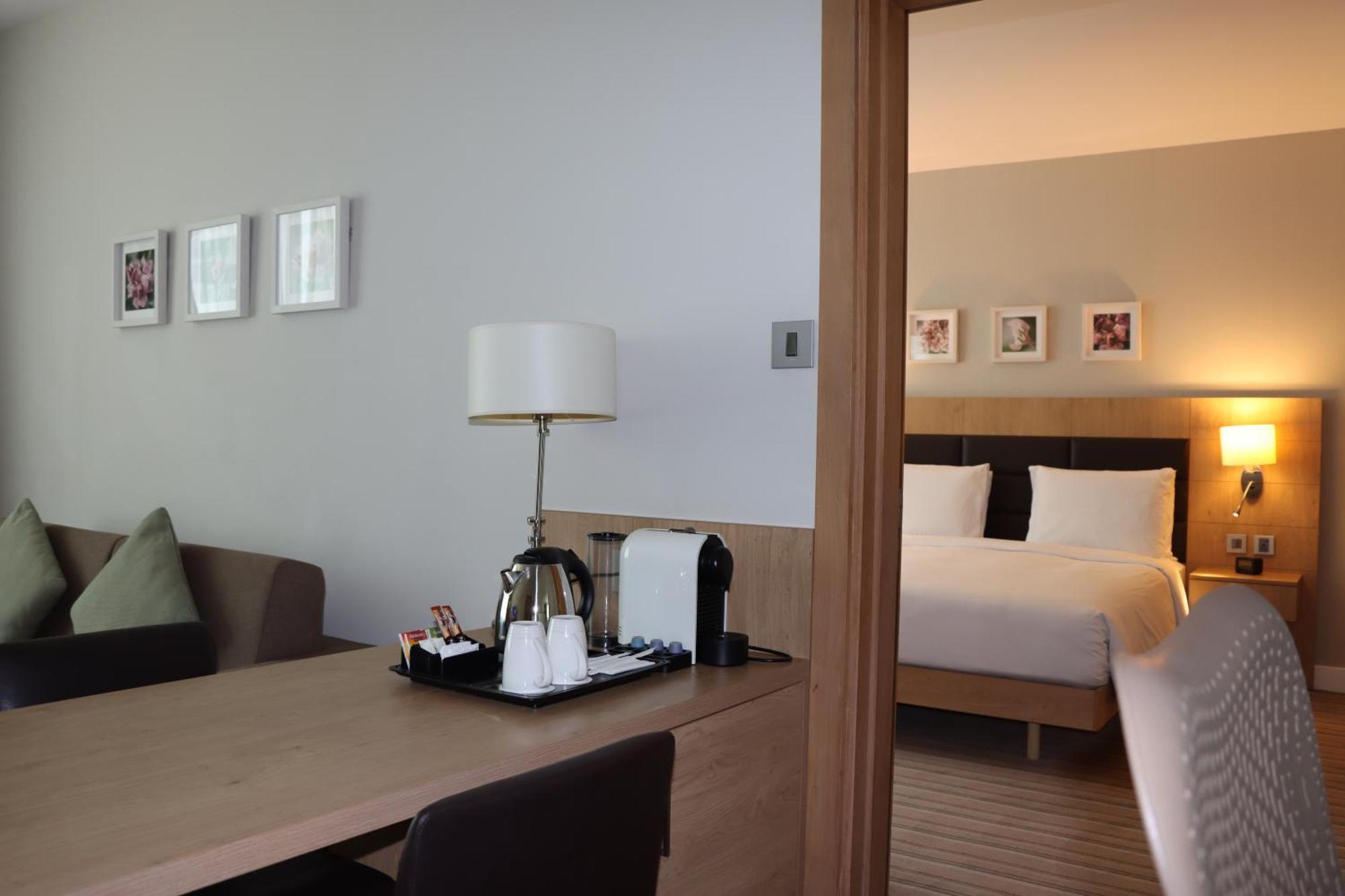 Hilton Garden Dubai, Mall Avenue 4* Dubai